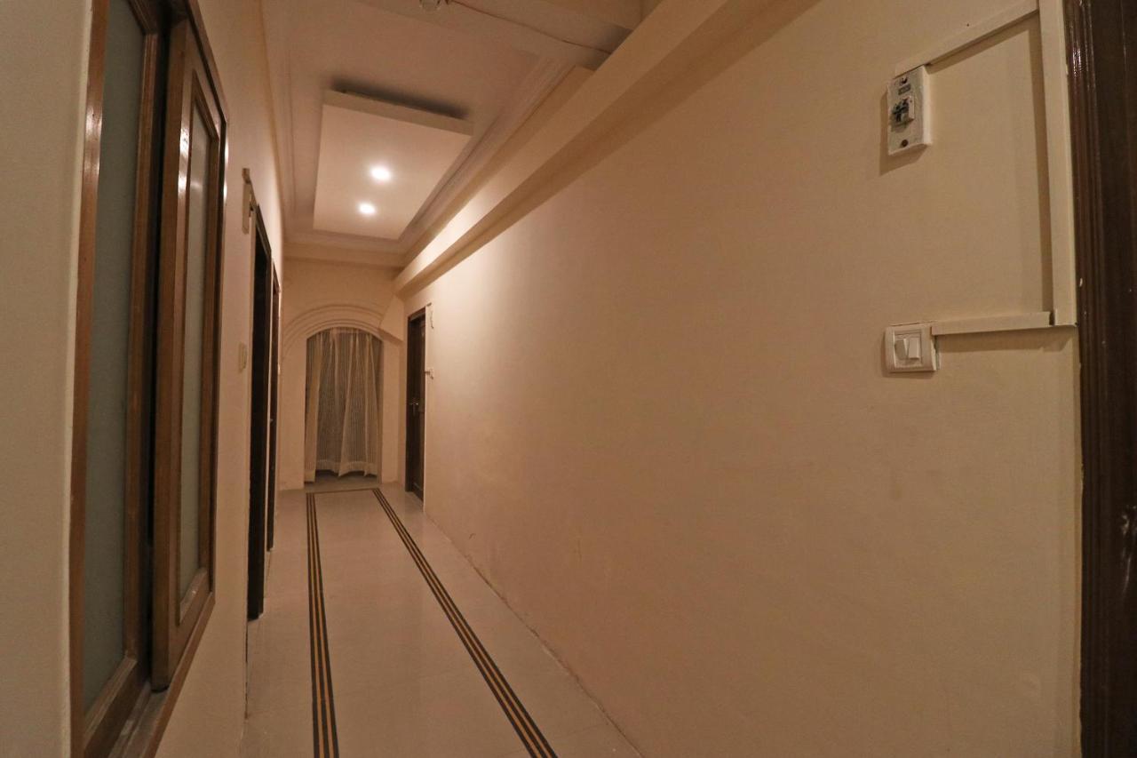 Oyo Flagship 19301 Mezbaan International Naka Hindola Hotell Lucknow Eksteriør bilde